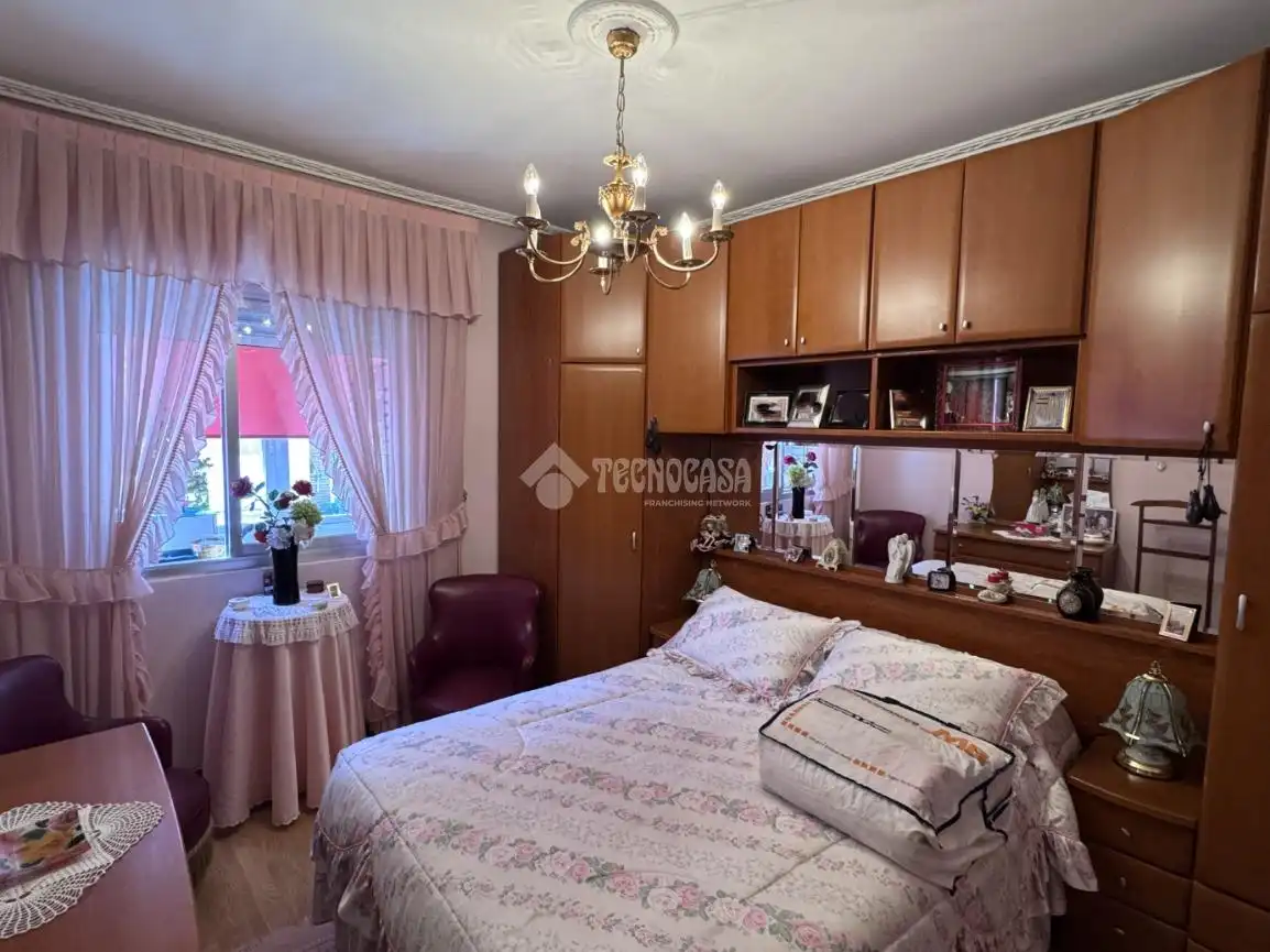 Habitación de Piso en venta en León Capital  con Calefacción, Parquet y Trastero