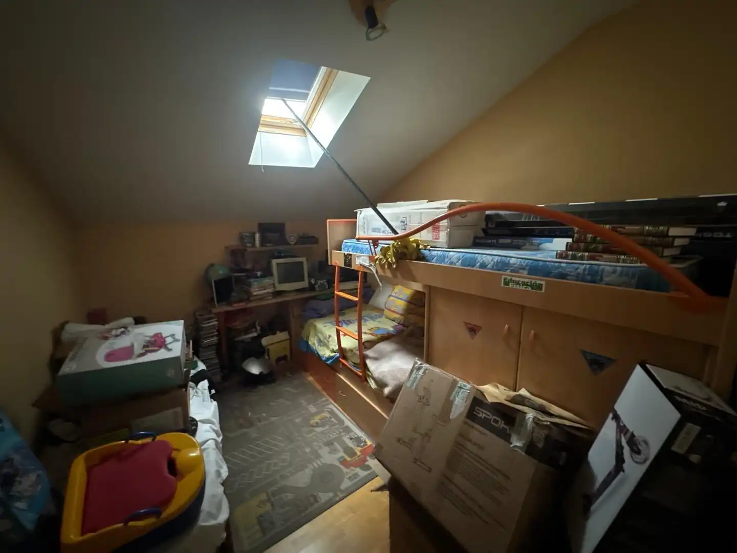 Bedroom of Buildings for sale in Ponferrada