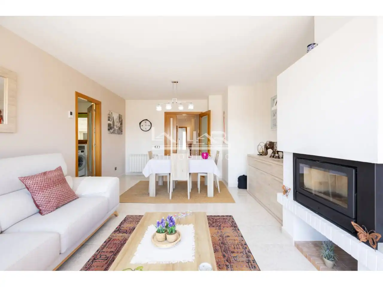 Wohnzimmer von Dachboden zum Verkauf in Vic mit Klimaanlage, Heizung und Parkett