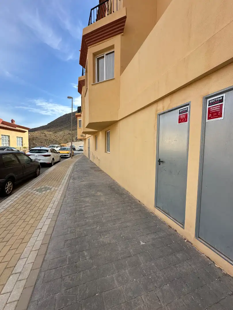 Parking de Local en venta en Vícar
