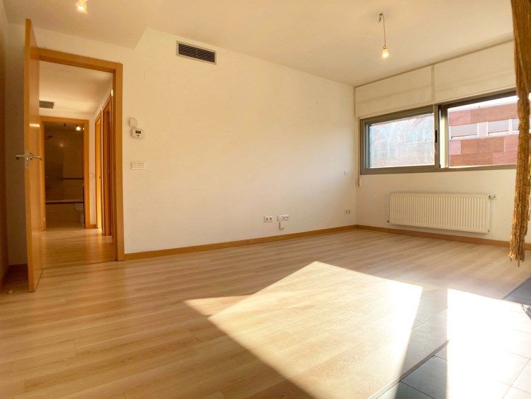Habitación de Piso de alquiler en Pozuelo de Alarcón con Calefacción y Trastero