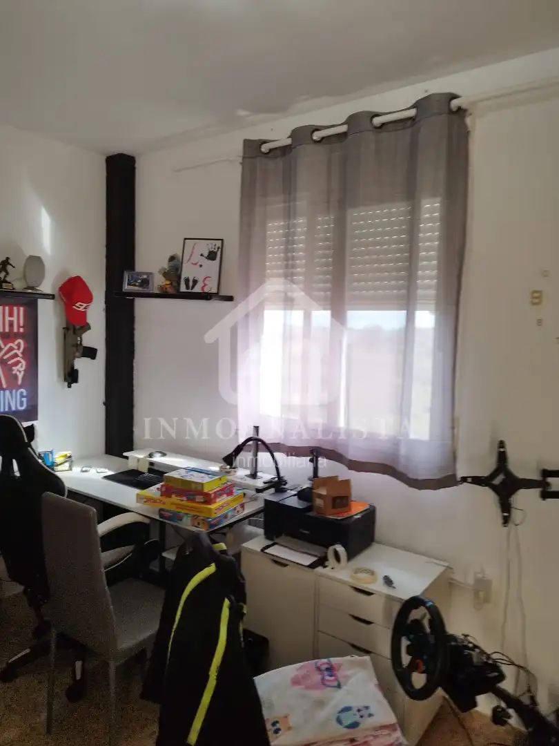 Sala de estar de Casa adosada en venta en Camporrobles con Calefacción, Terraza y Trastero