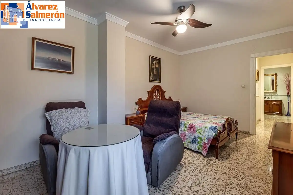 Piso con ascensor en venta en Genil, imagen 13