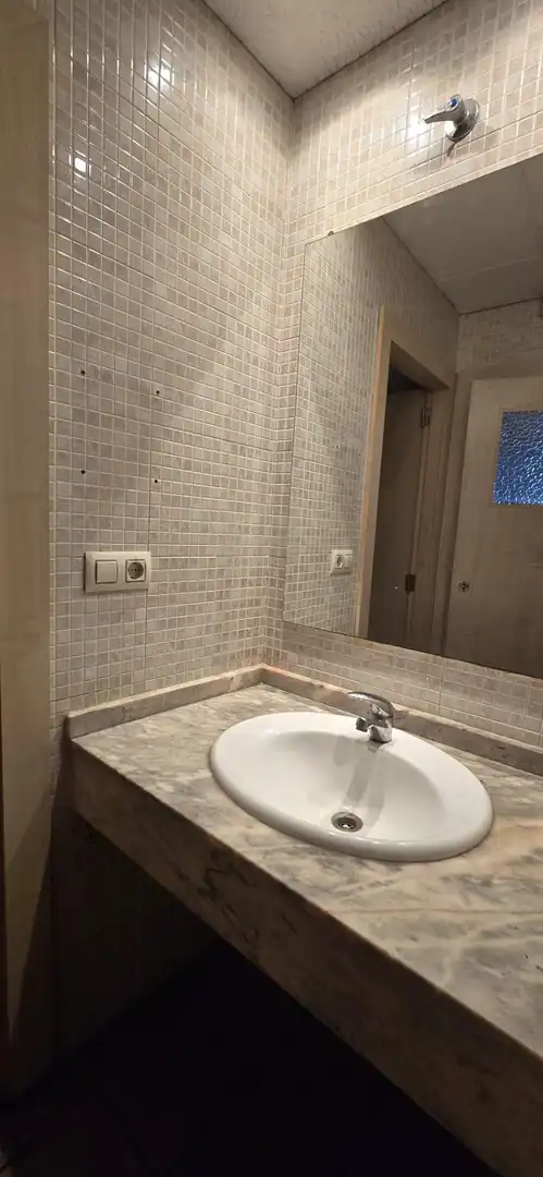 Bathroom of Commercial properties for rent in Llíria  with Air Conditioner