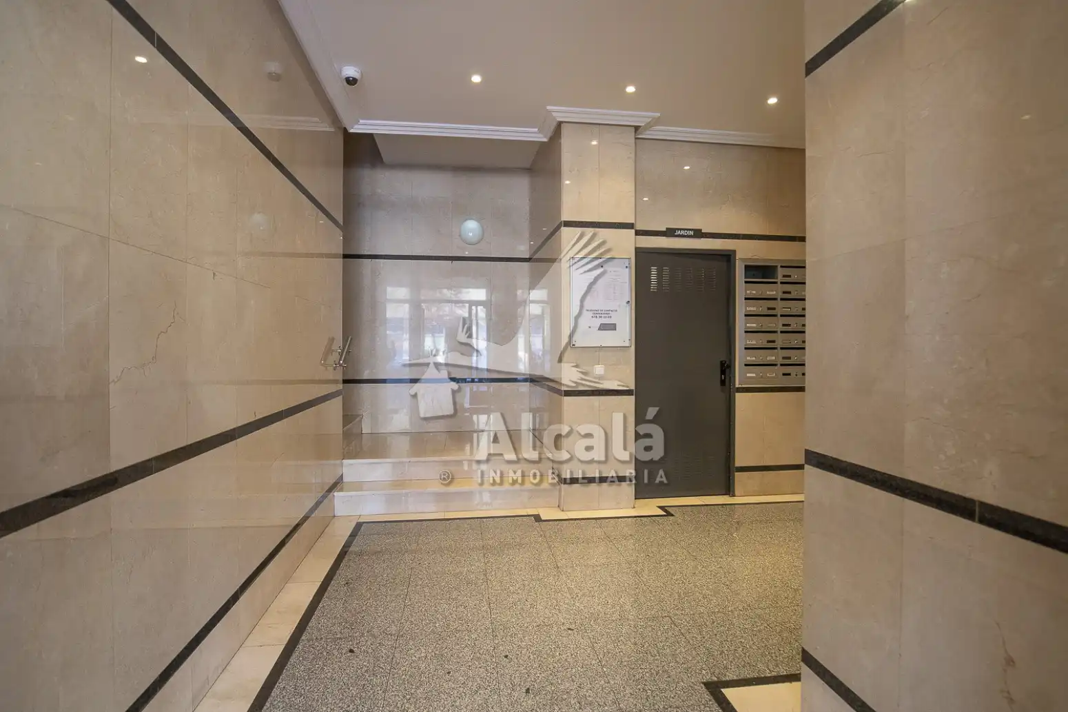 Flat for sale in Alcalá de Henares  with Air Conditioner, Heating and Private garden