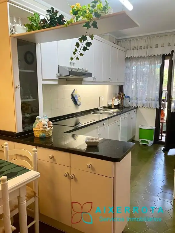 Flat for sale in Basañese Kalea, Negurigane - Peruri