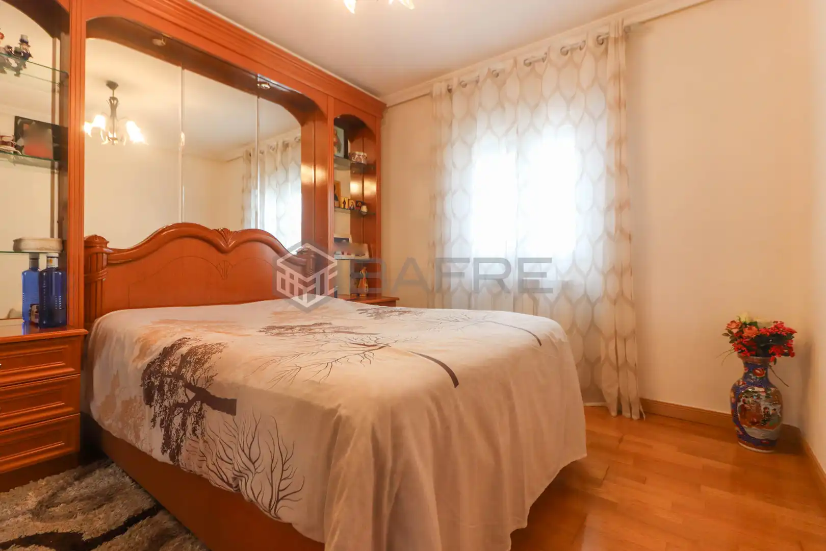 Bedroom of Flat for sale in Madrid  with Air Conditioner, Heating and Parquet flooring