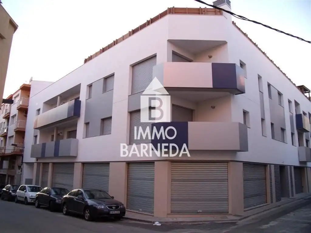 Locale commerciale in vendita a Pare Claret