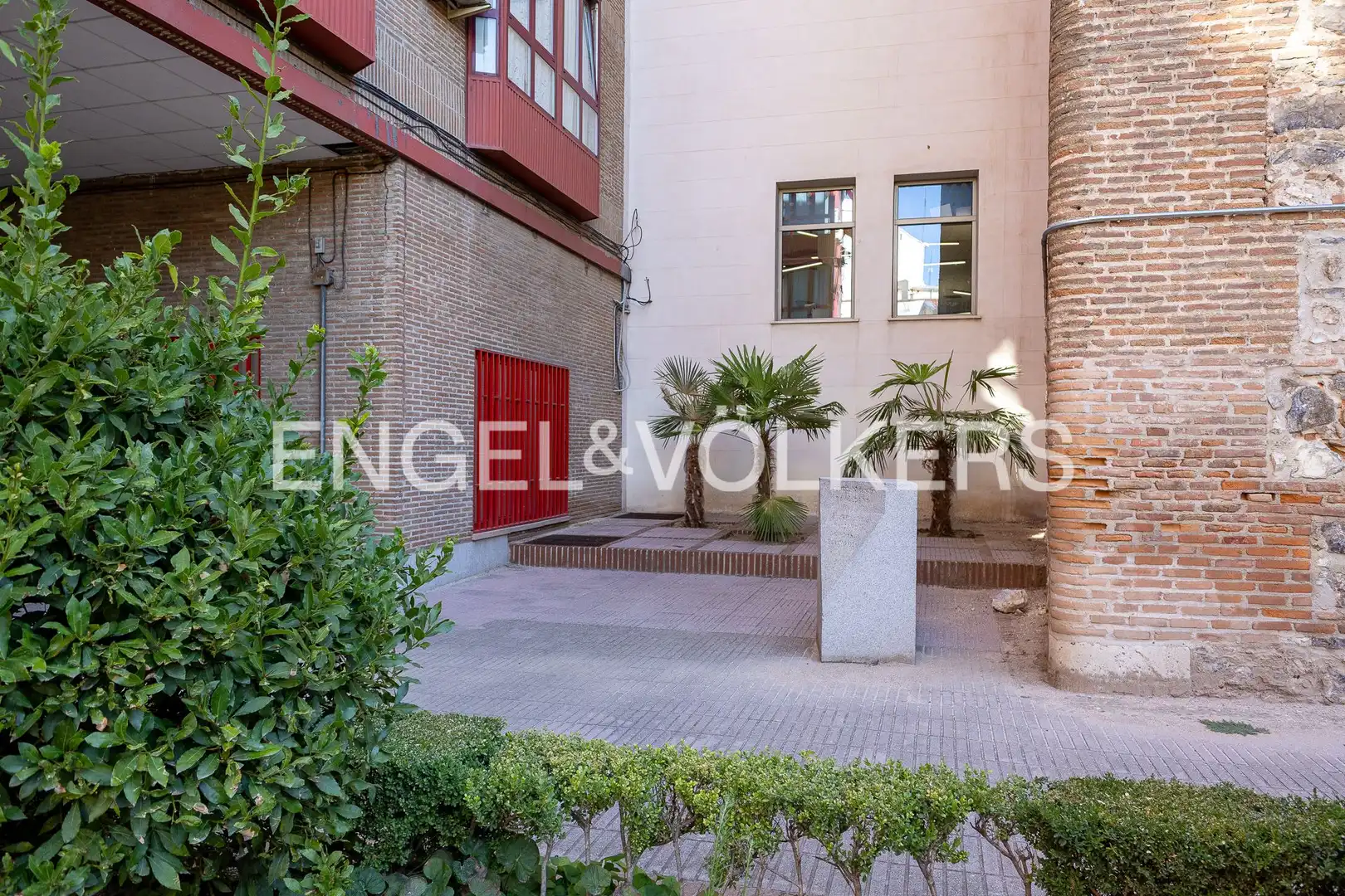 Außenansicht von Wohnung zum Verkauf in Madrid mit Heizung und Parkett