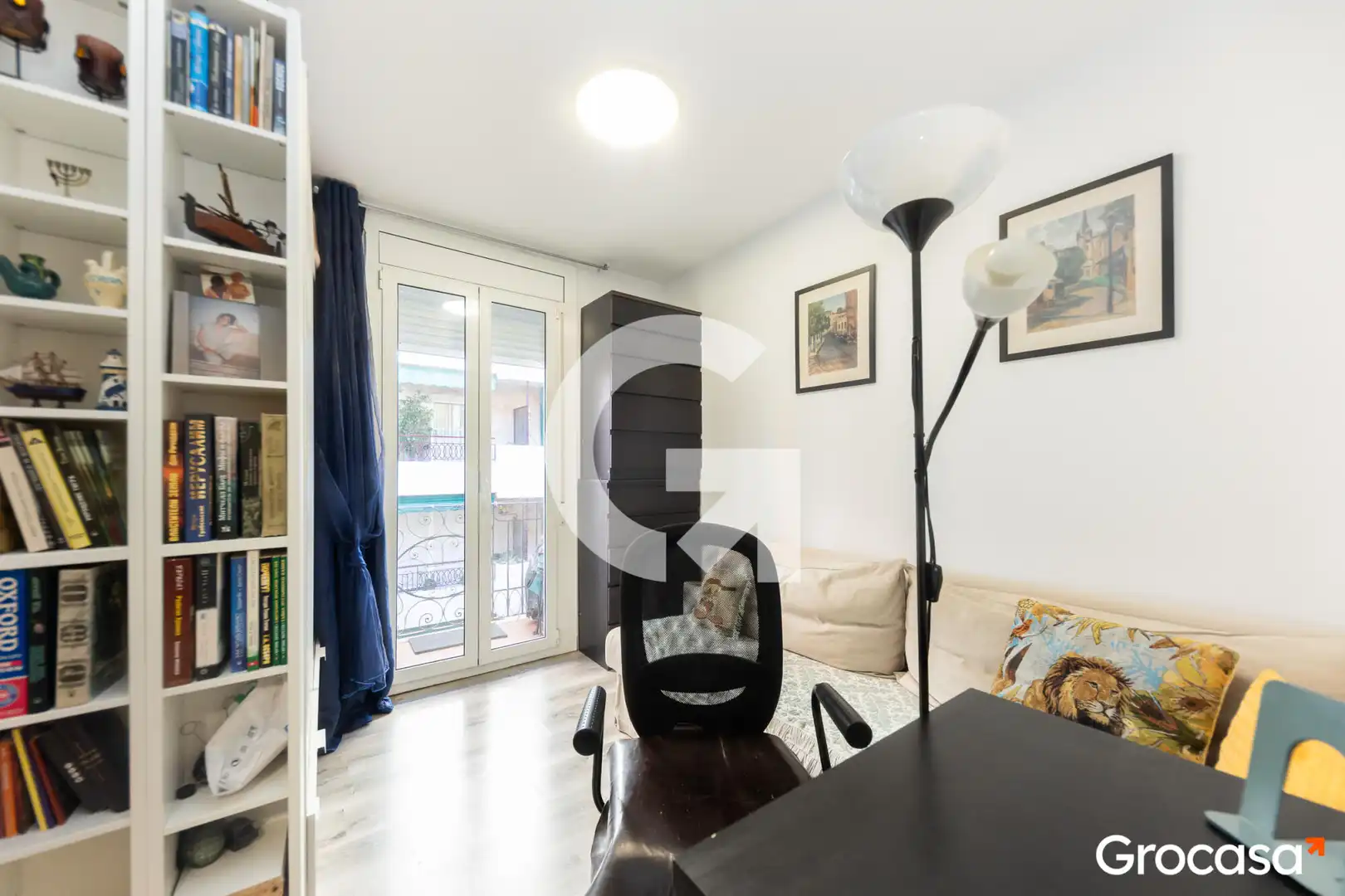 Bedroom of Flat for sale in Barcelona  with Air Conditioner, Oven and Washing machine