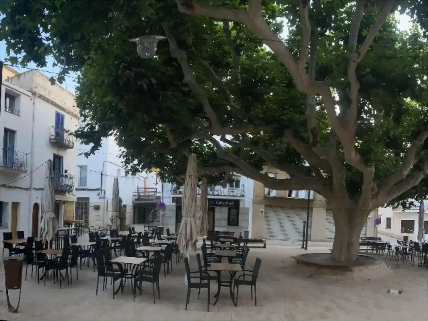 Garaje de alquiler en Colera