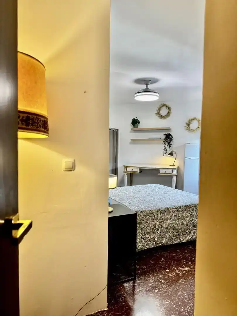 Habitación de Casa o chalet para compartir en Pozuelo de Alarcón con Aire acondicionado, Jardín privado y Amueblado