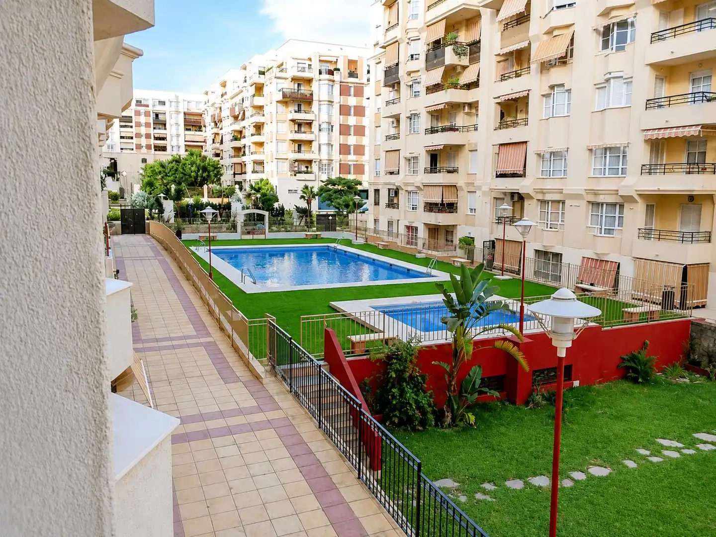 Vista exterior de Piso en venta en Málaga con Aire acondicionado, Calefacción y Jardín privado