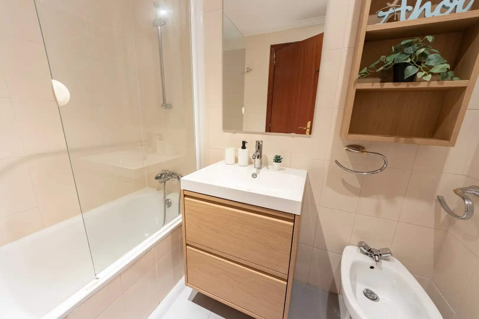 Baño de Piso en venta en Otxarkoaga - Txurdinaga