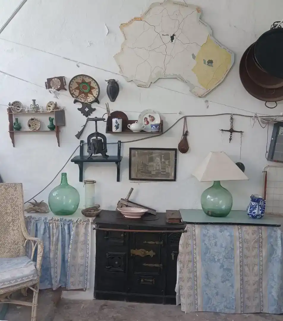 Casa adosada en venda en Montilla amb Aire condicionat, Traster i Piscina