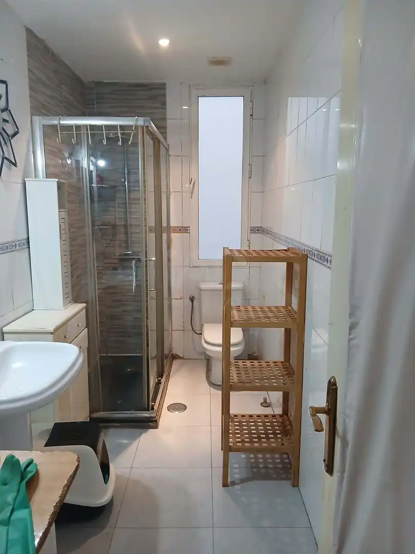 Bathroom of Flat for sale in Madrid  with Heating