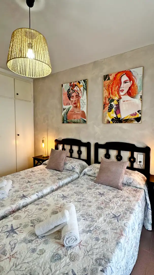Dormitori de Apartament de lloguer en Gandia amb Aire condicionat, Calefacció i Parquet