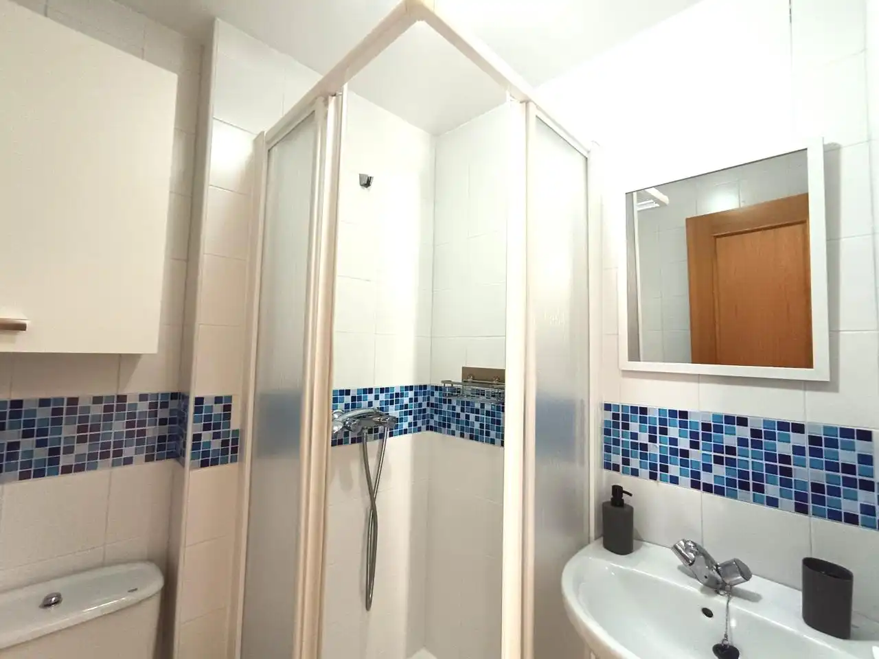 Bathroom of Flat for rent in Carabanchel