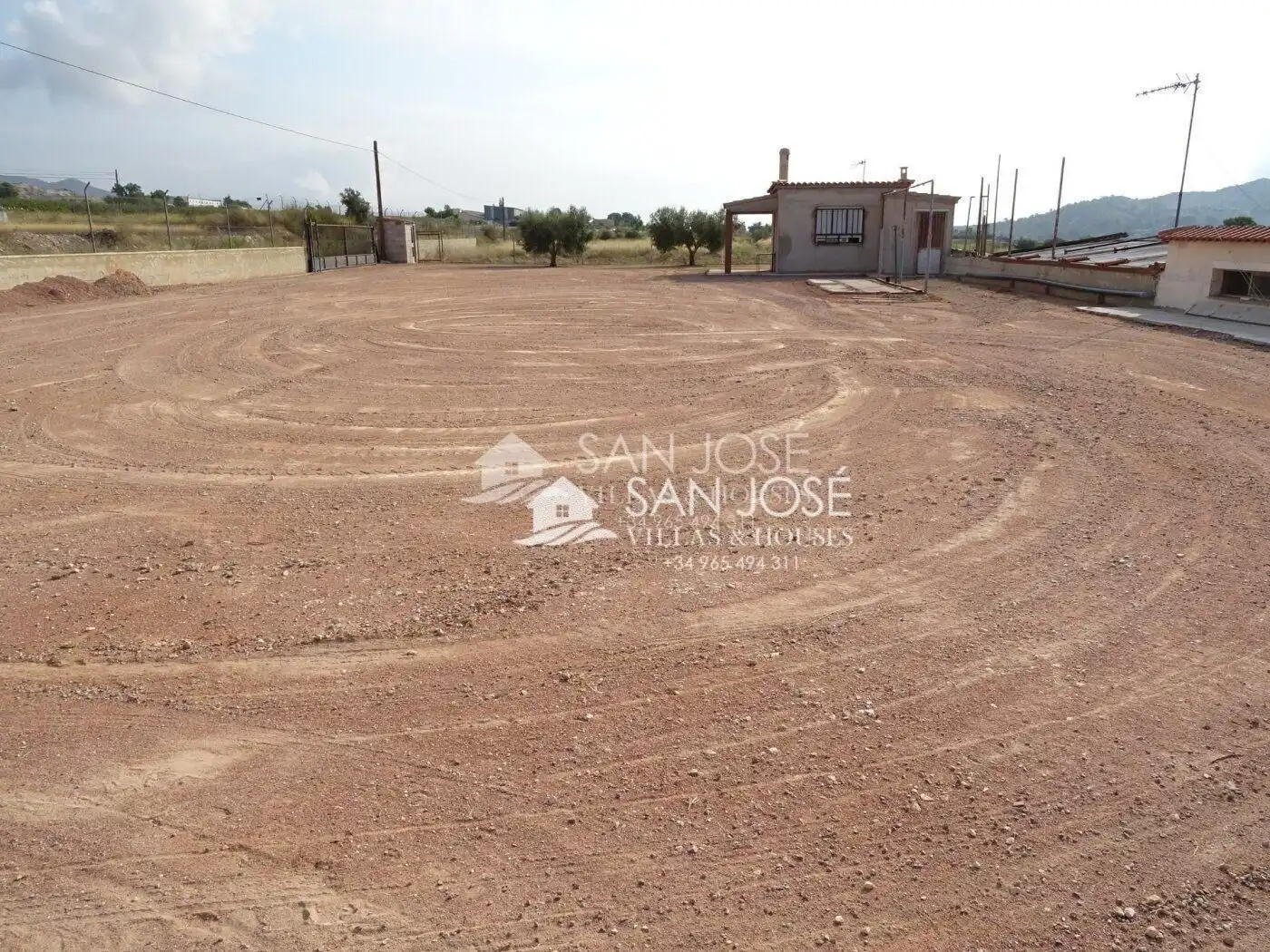 Casa o xalet en venda en La Romana amb Aire condicionat, Calefacció i Jardí privat