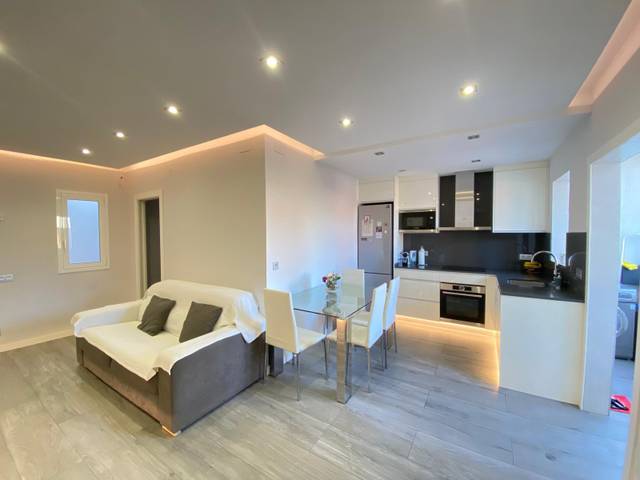 Piso en Venta en Carrer de Pere Pelegrí en Can Serra