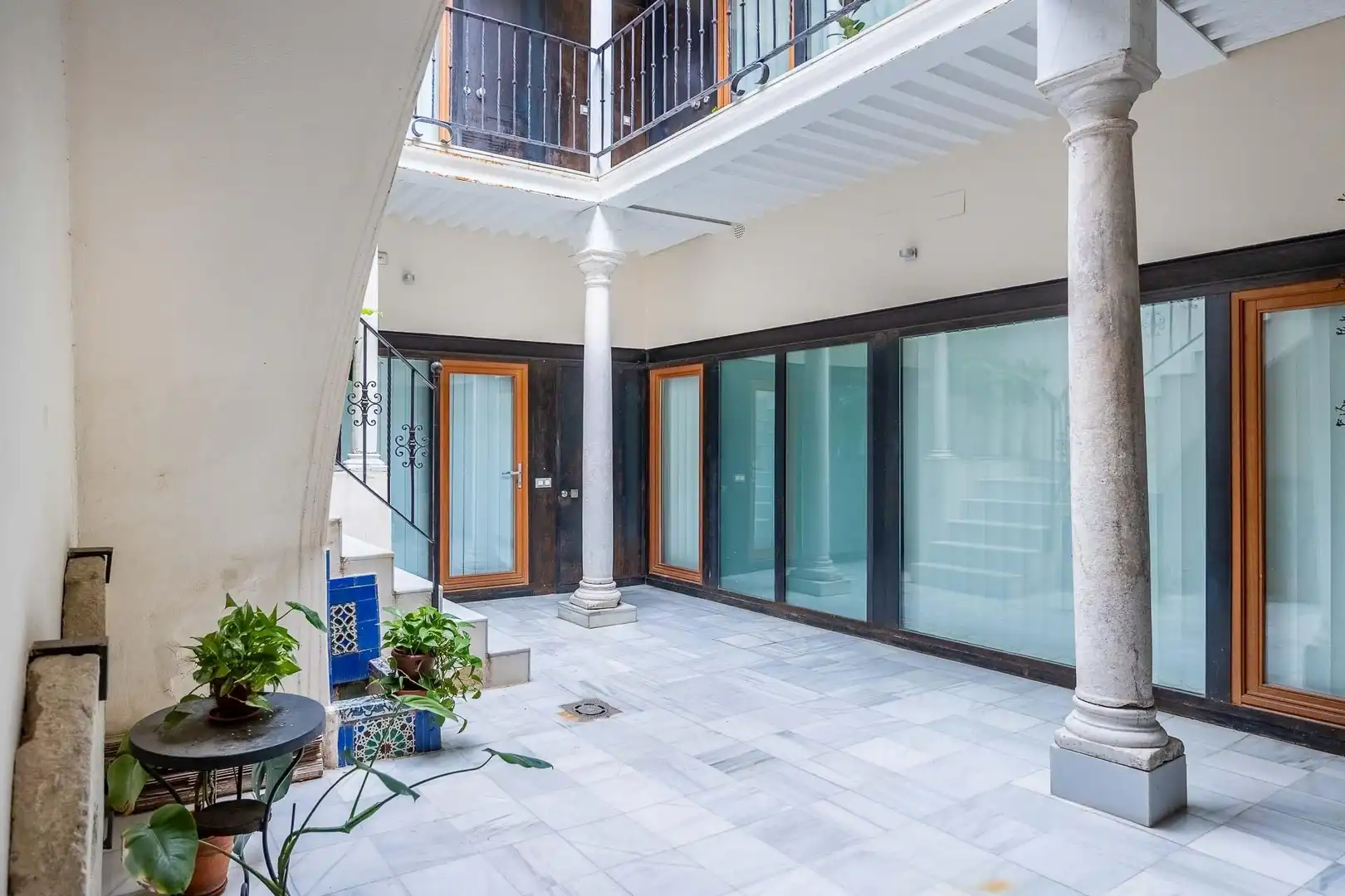 Vista exterior de Piso en venta en Sevilla con Aire acondicionado, Calefacción y Terraza