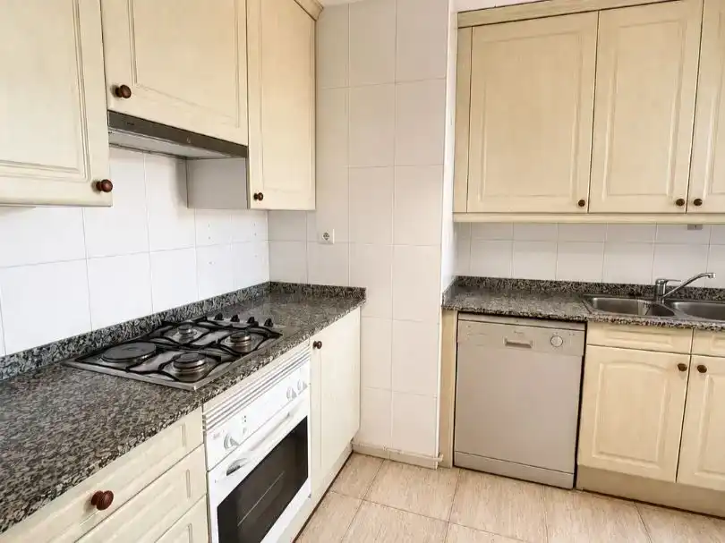Küche von Wohnung zum Verkauf in Sabadell