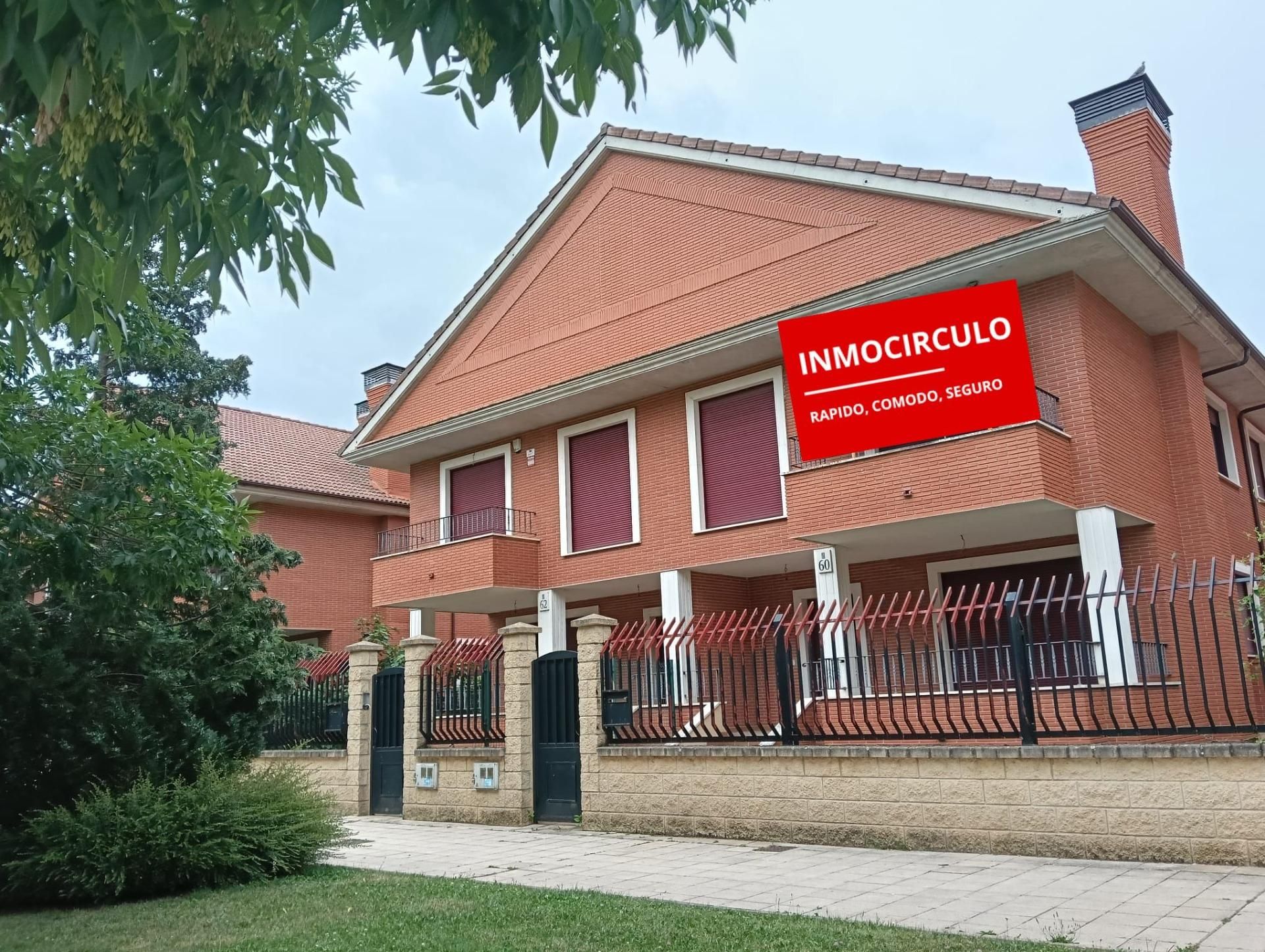 Vista exterior de Casa o chalet en venta en Burgos Capital con Calefacción, Jardín privado y Terraza