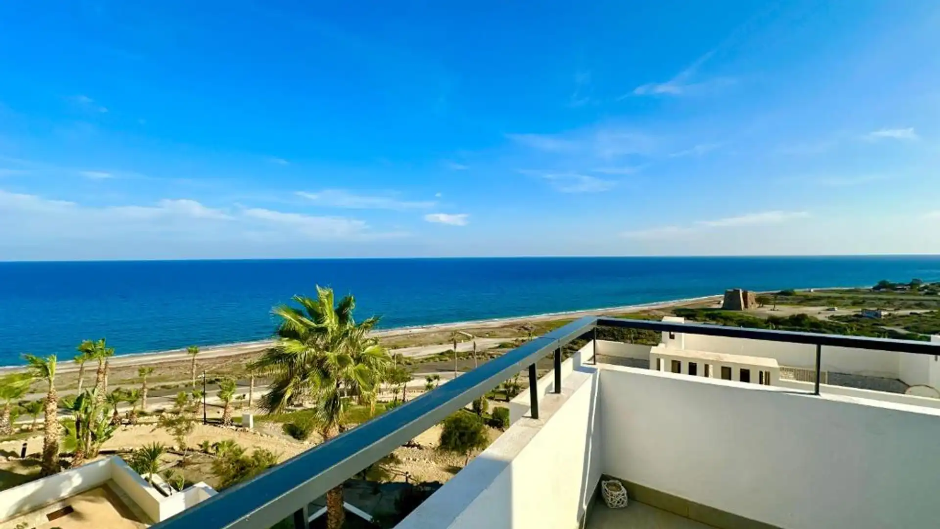 Vista exterior de Àtic en venda en Mojácar amb Aire condicionat, Terrassa i Moblat