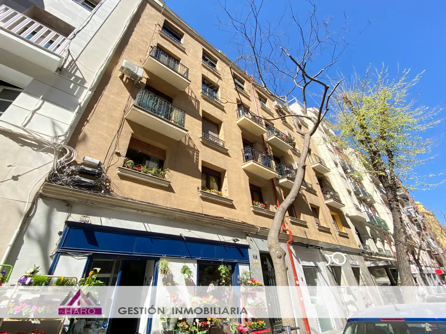 Vista exterior de Piso en venta en Madrid con Aire acondicionado y Calefacción