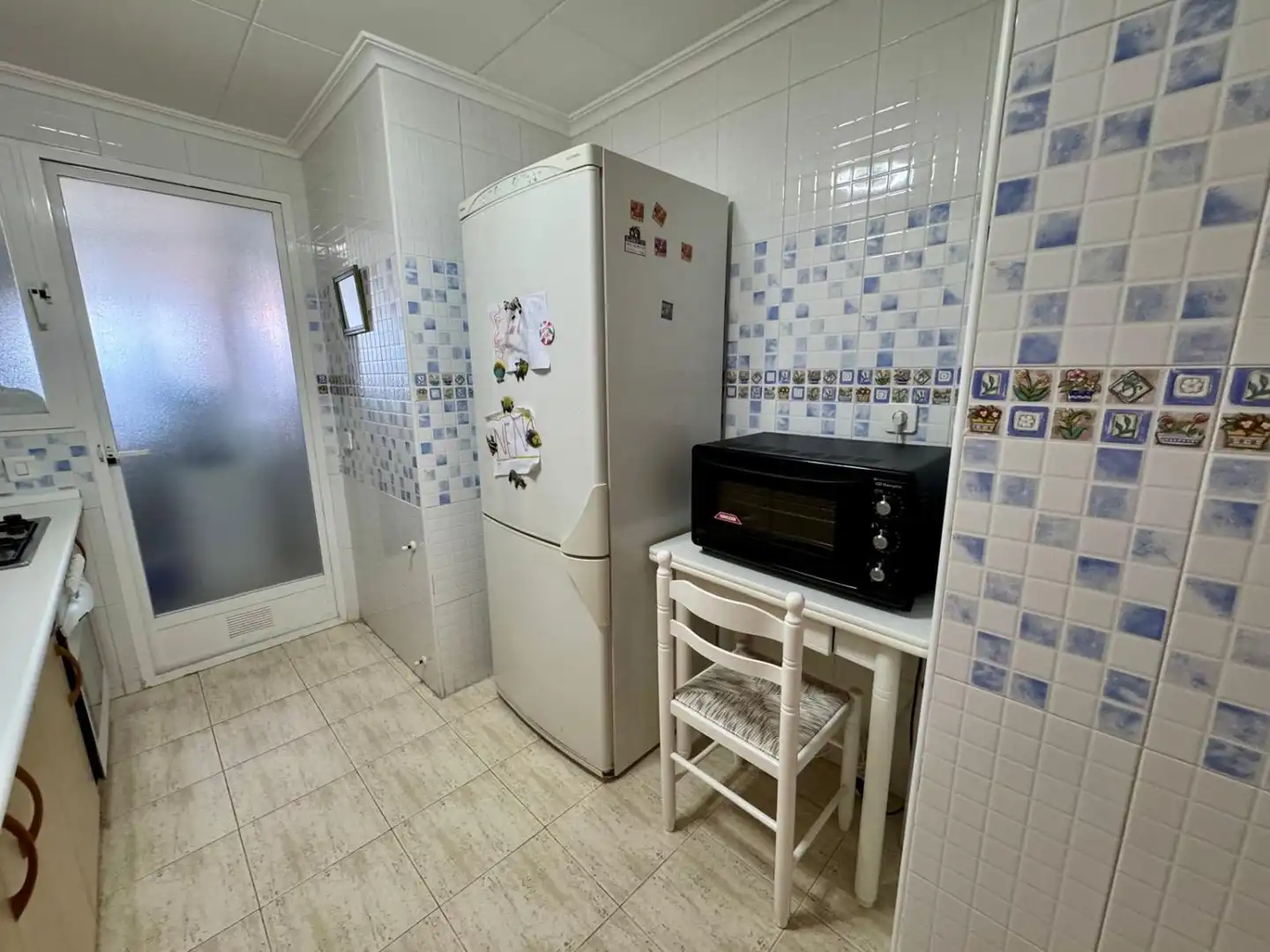 Cuina de Àtic de lloguer en Alicante / Alacant amb Jardí privat, Terrassa i Moblat