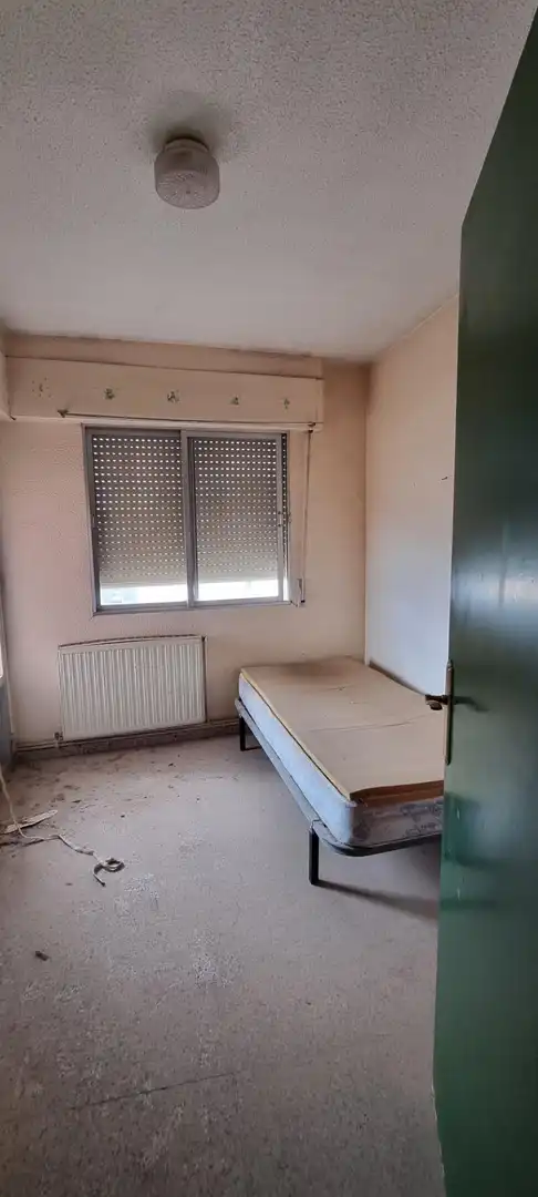 Dormitori de Pis en venda en Yecla amb Terrassa i Balcó