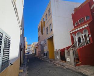 Vista exterior de Pis en venda en Santa Lucía de Tirajana