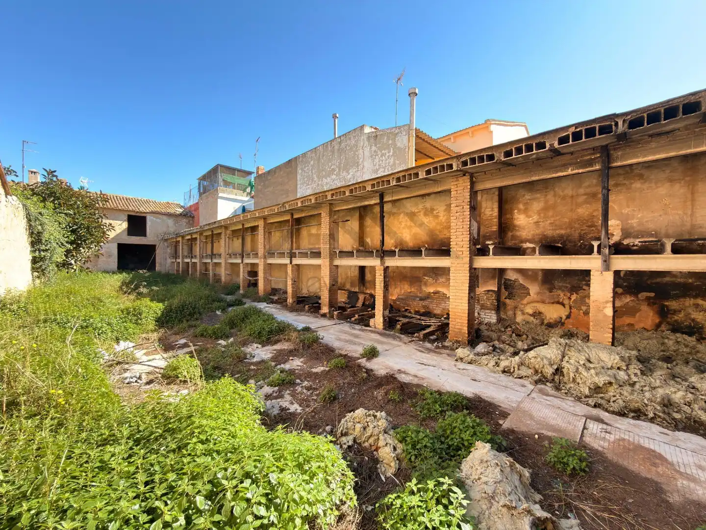 Außenansicht von Residential zum Verkauf in La Pobla de Vallbona