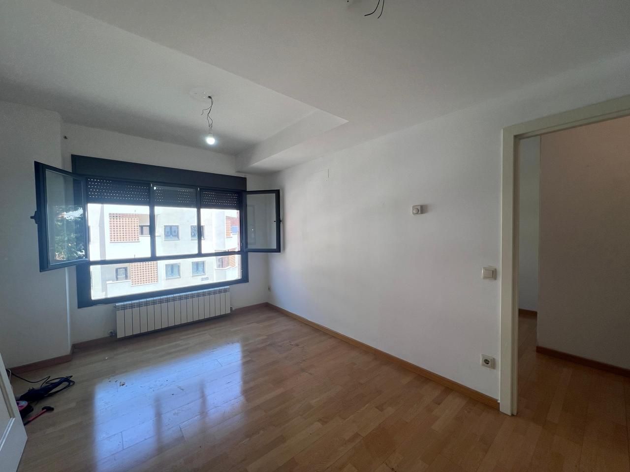 Dormitori de Apartament en venda en  Madrid Capital amb Calefacció, Parquet i Alarma