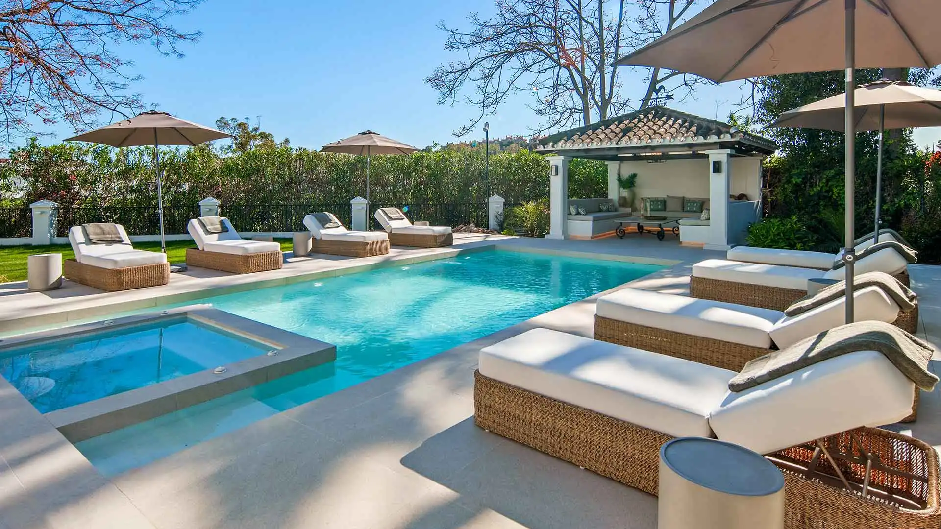 Casa con piscina in vendita a Nueva Andalucía, imagen 2