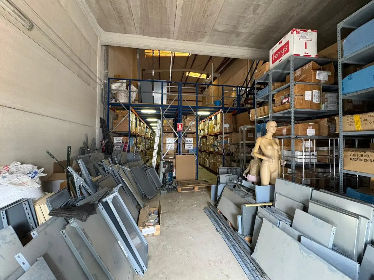 Industrial buildings for sale in Espartinas