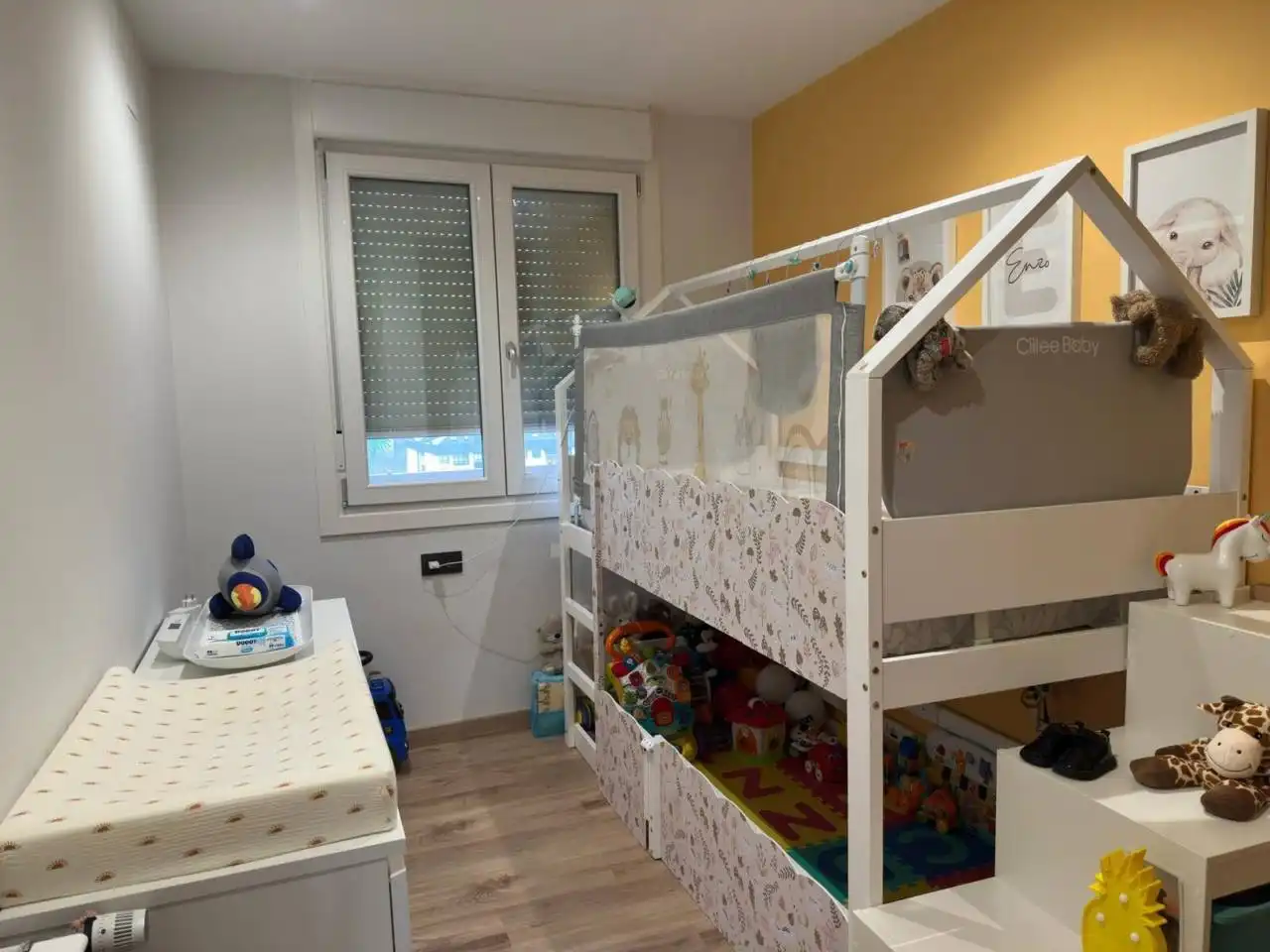 Habitación de Piso en venta en Ourense Capital  con Calefacción, Trastero y Balcón