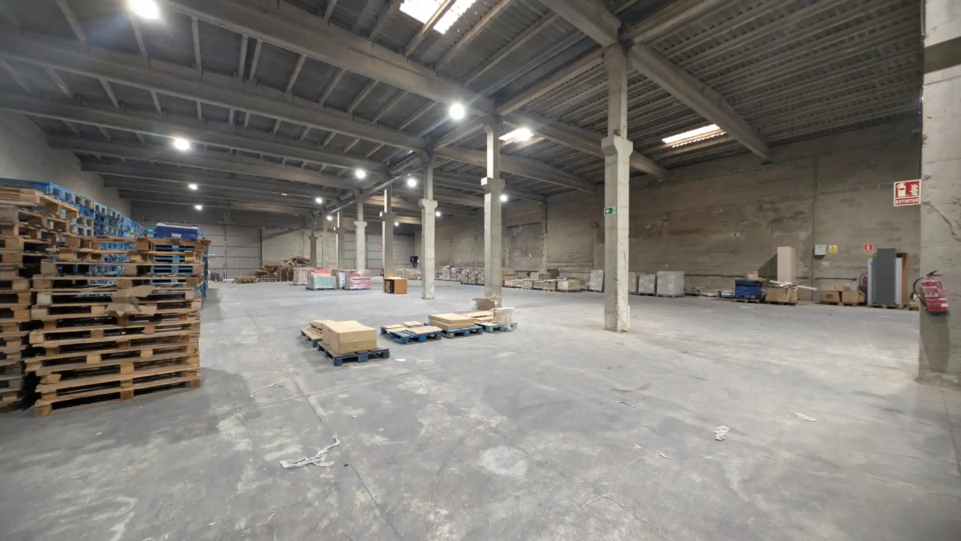 Nave industrial de alquiler en Perafort