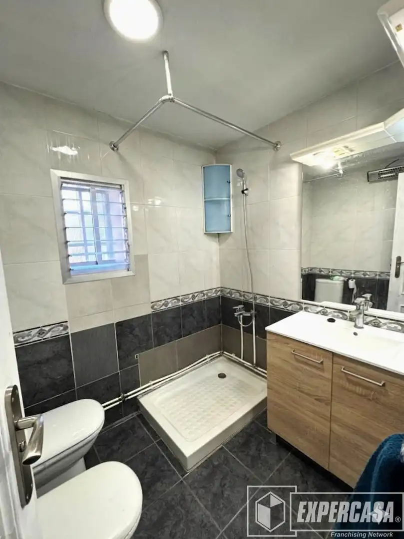 Bathroom of Flat for sale in Xirivella  with Air Conditioner and Heating
