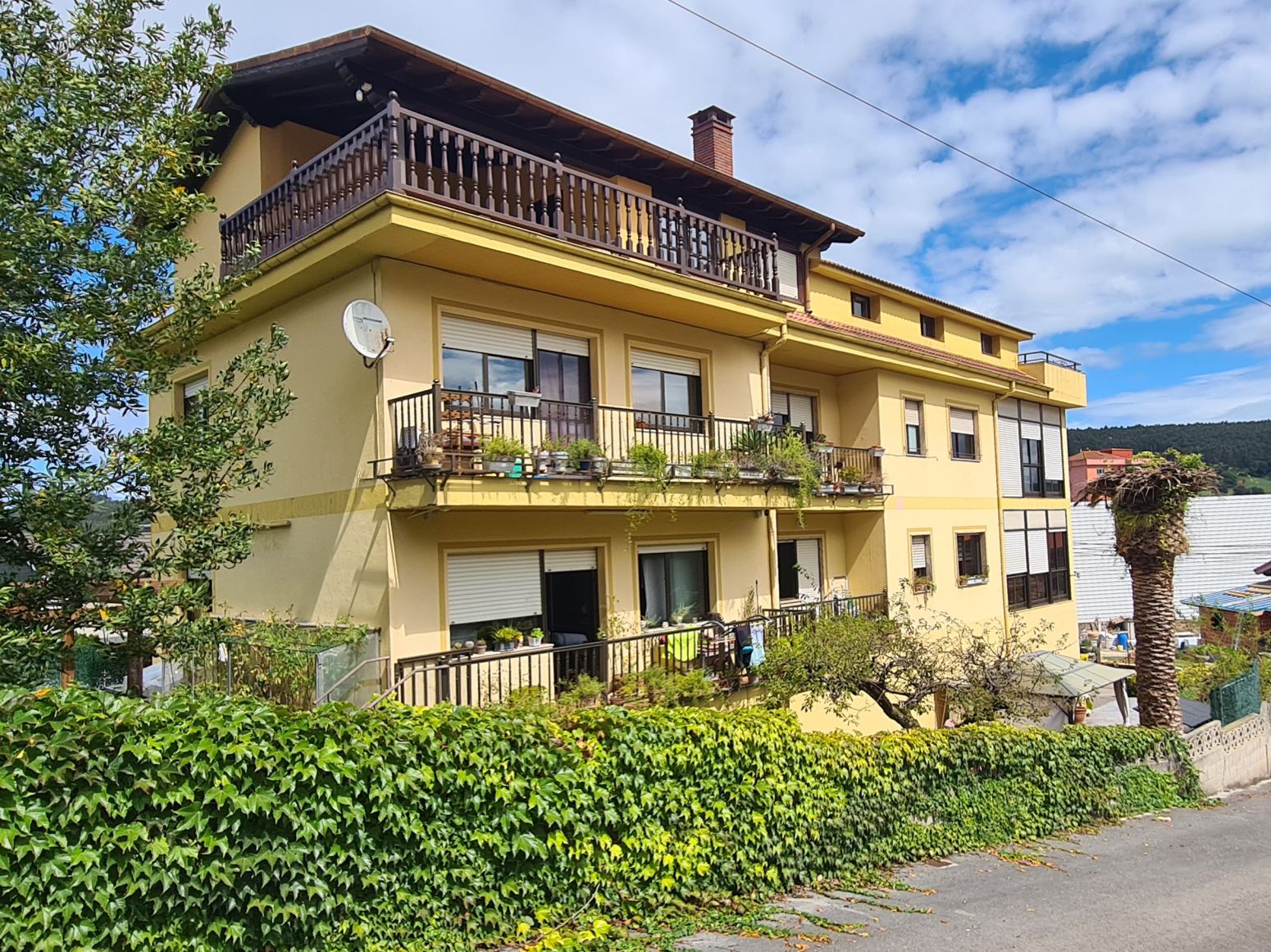 Vista exterior de Casa o xalet en venda en Piélagos amb Calefacció, Parquet i Terrassa