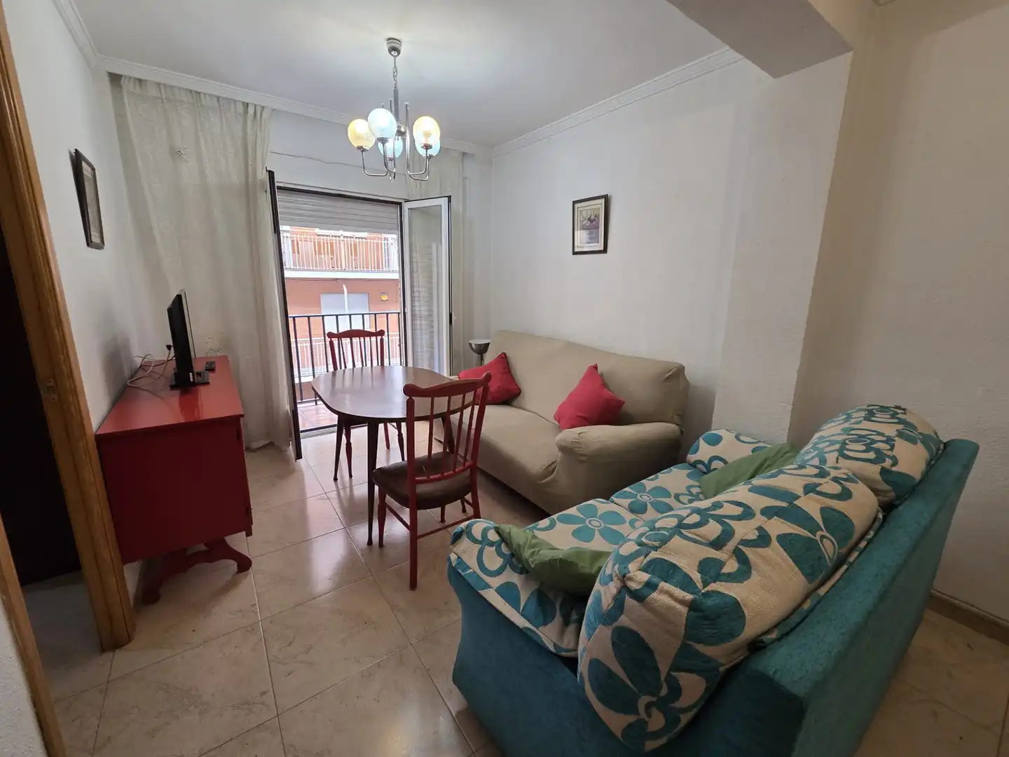 Living room of Flat for rent in Granada  with Furnished, Oven and Washing machine