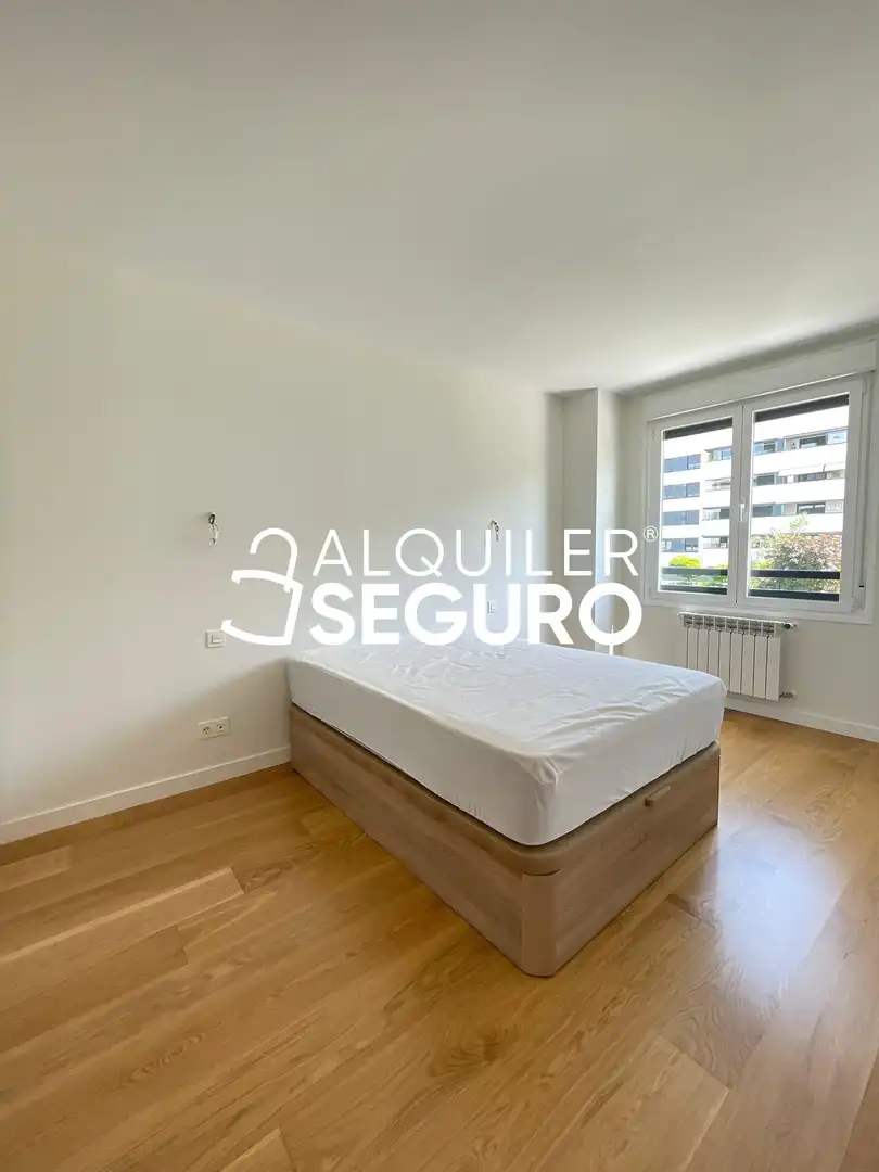 Flat for rent in Maria de Maeztu, Arroyo del Fresno