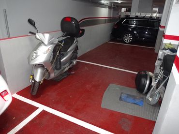 Moto in affitto a Carrer del Greco 12