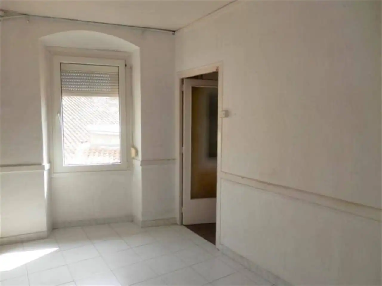 Wohnung zum Verkauf in Roda de Ter mit Heizung, Balkon und Alarm