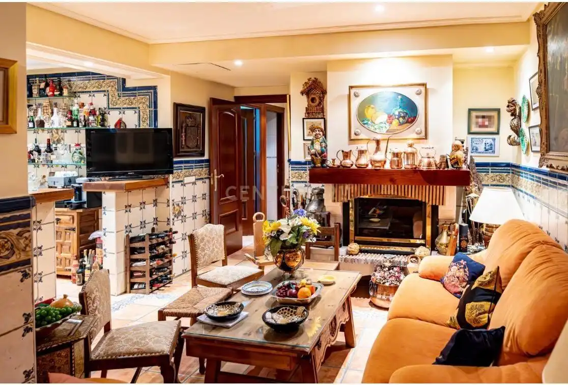 Sala de estar de Casa o chalet en venta en Madrid con Aire acondicionado, Jardín privado y Trastero