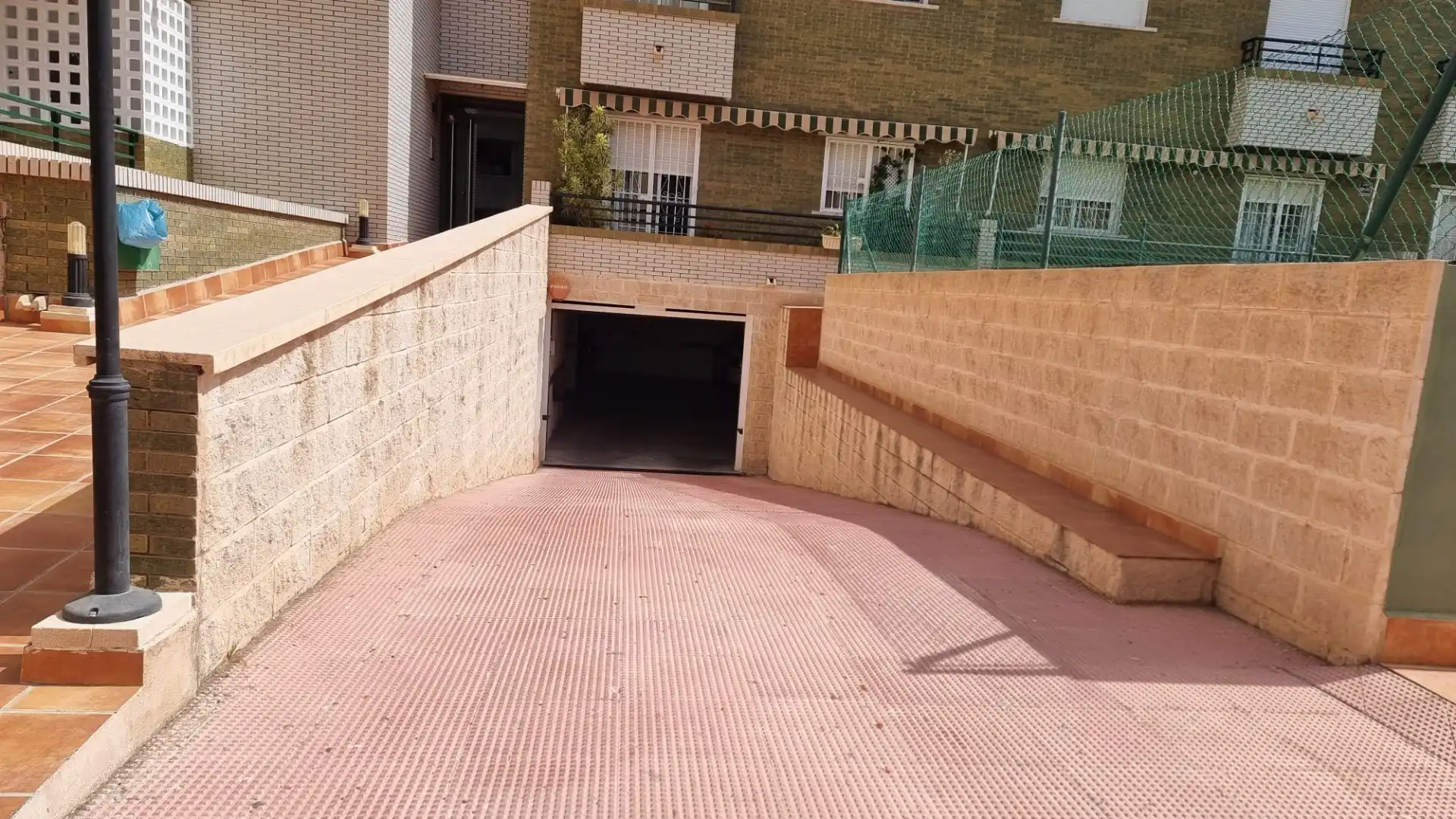 Aparcament de Garatge de lloguer en Roquetas de Mar