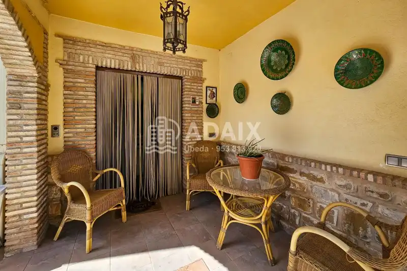 Garden of Houses for sale in Úbeda  with Air Conditioner, Heating and Terrace