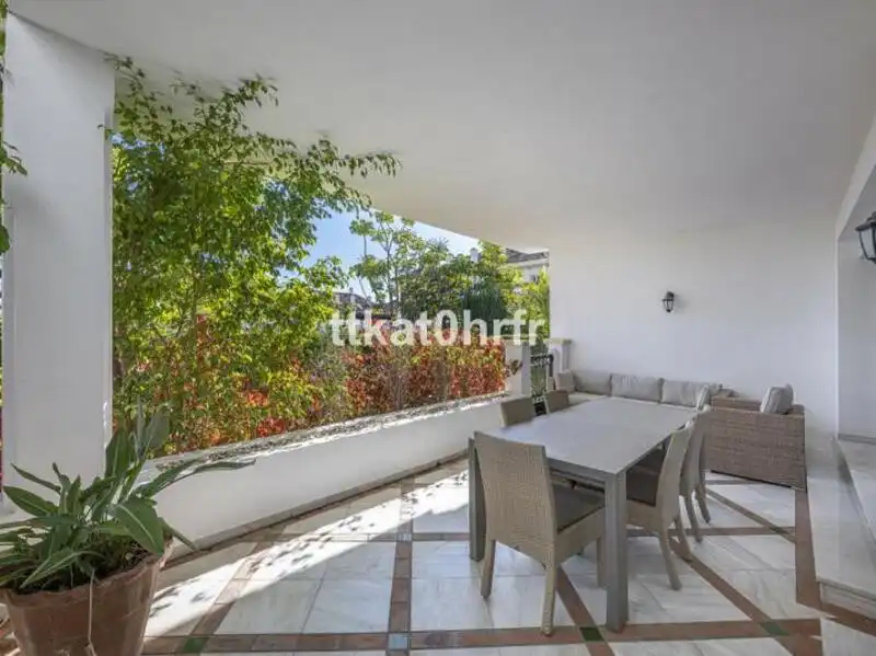 Jardí de Planta baixa de lloguer en Marbella amb Aire condicionat, Calefacció i Terrassa