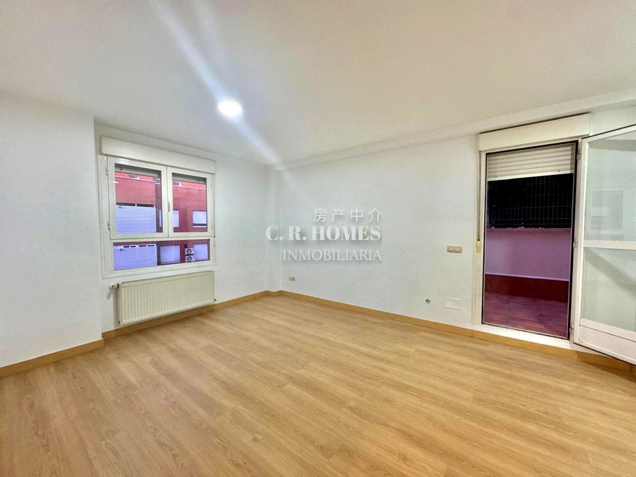 Dormitori de Àtic en venda en Parla amb Calefacció, Terrassa i Traster