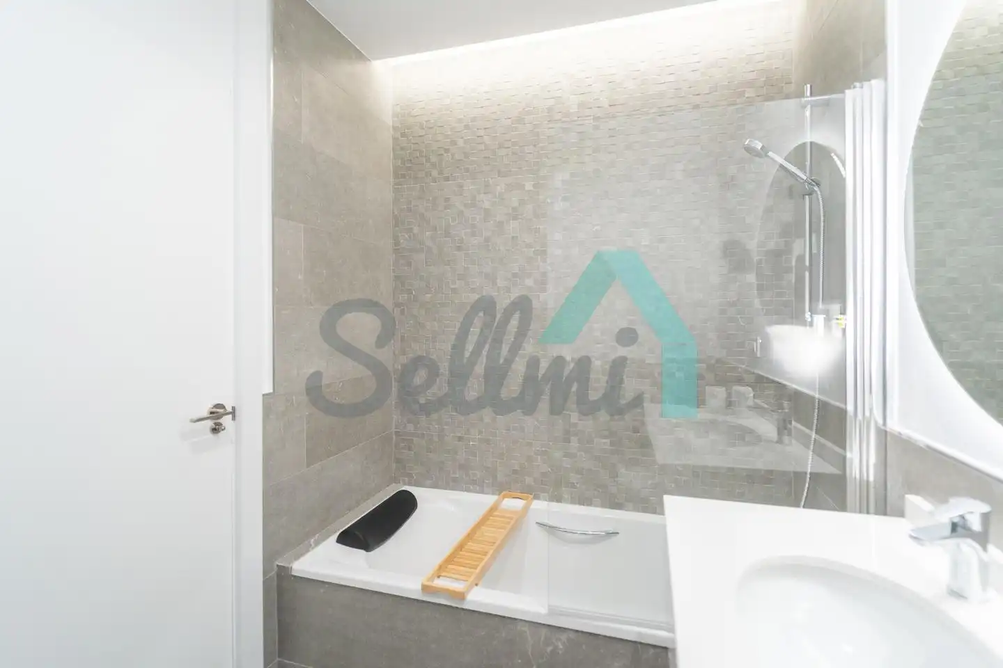 Wohnung zur Miete in Cervantes, Plaza de América